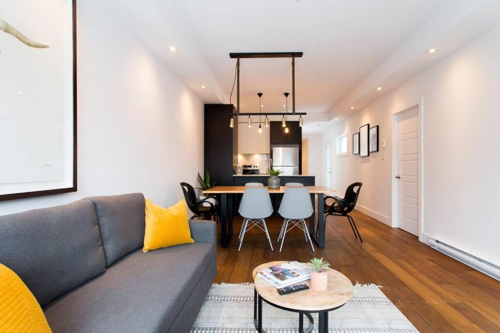 Sleek Condo In The Heart Of Little Italy By Den Stays Montreal Exterior foto